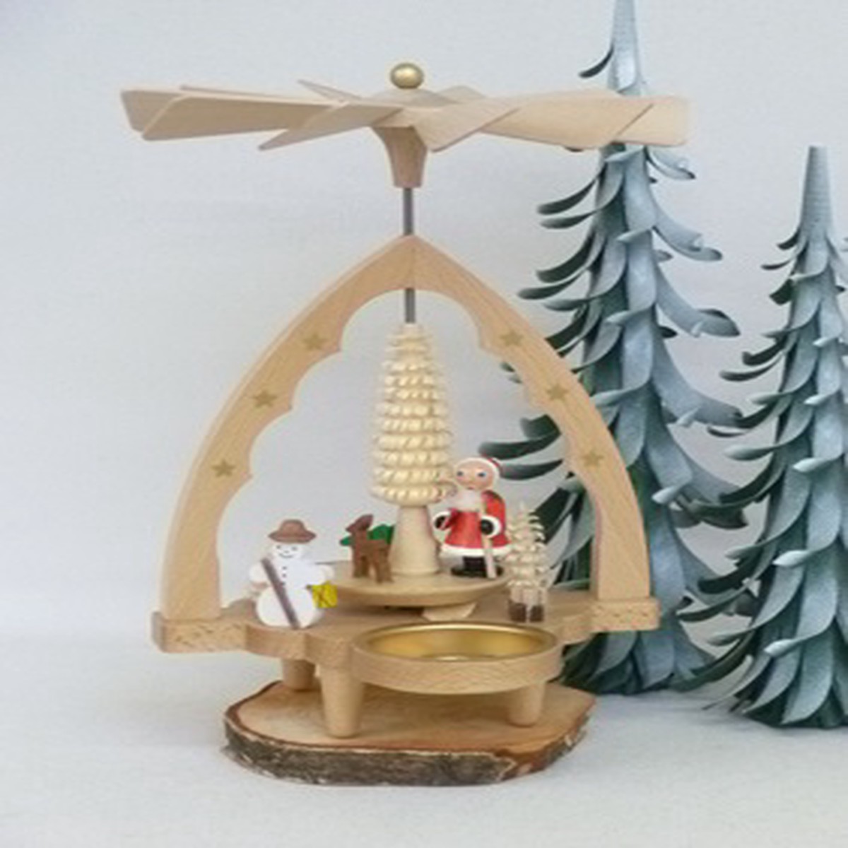 Pyramid Santa Claus for tealights