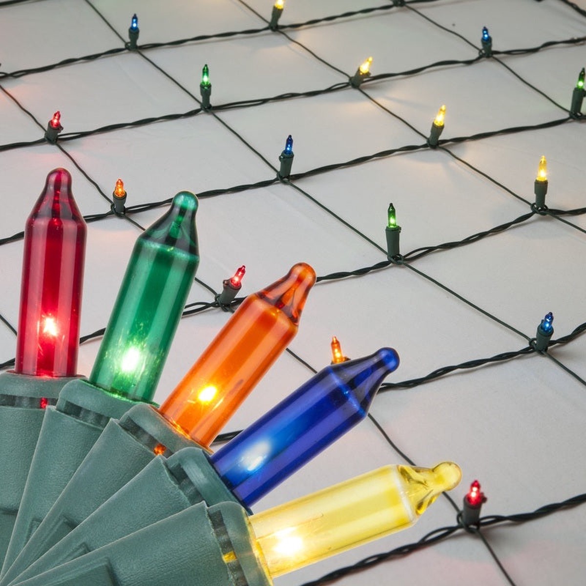 6' x 4' Holiday Wonderland Tangle-Free Net-Style Incandescent Christmas Lights - Multi-Colored
